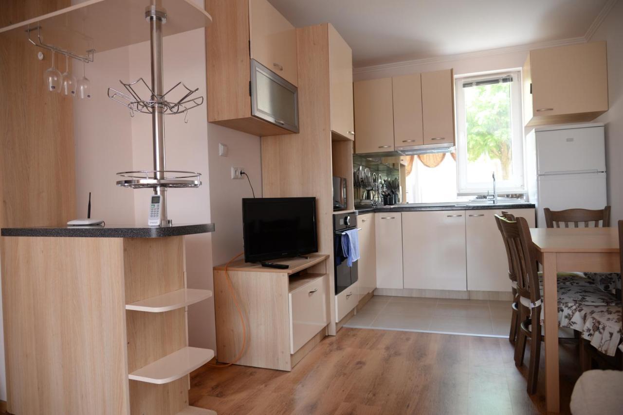 Family Lux Apartment Święty Włas Zewnętrze zdjęcie